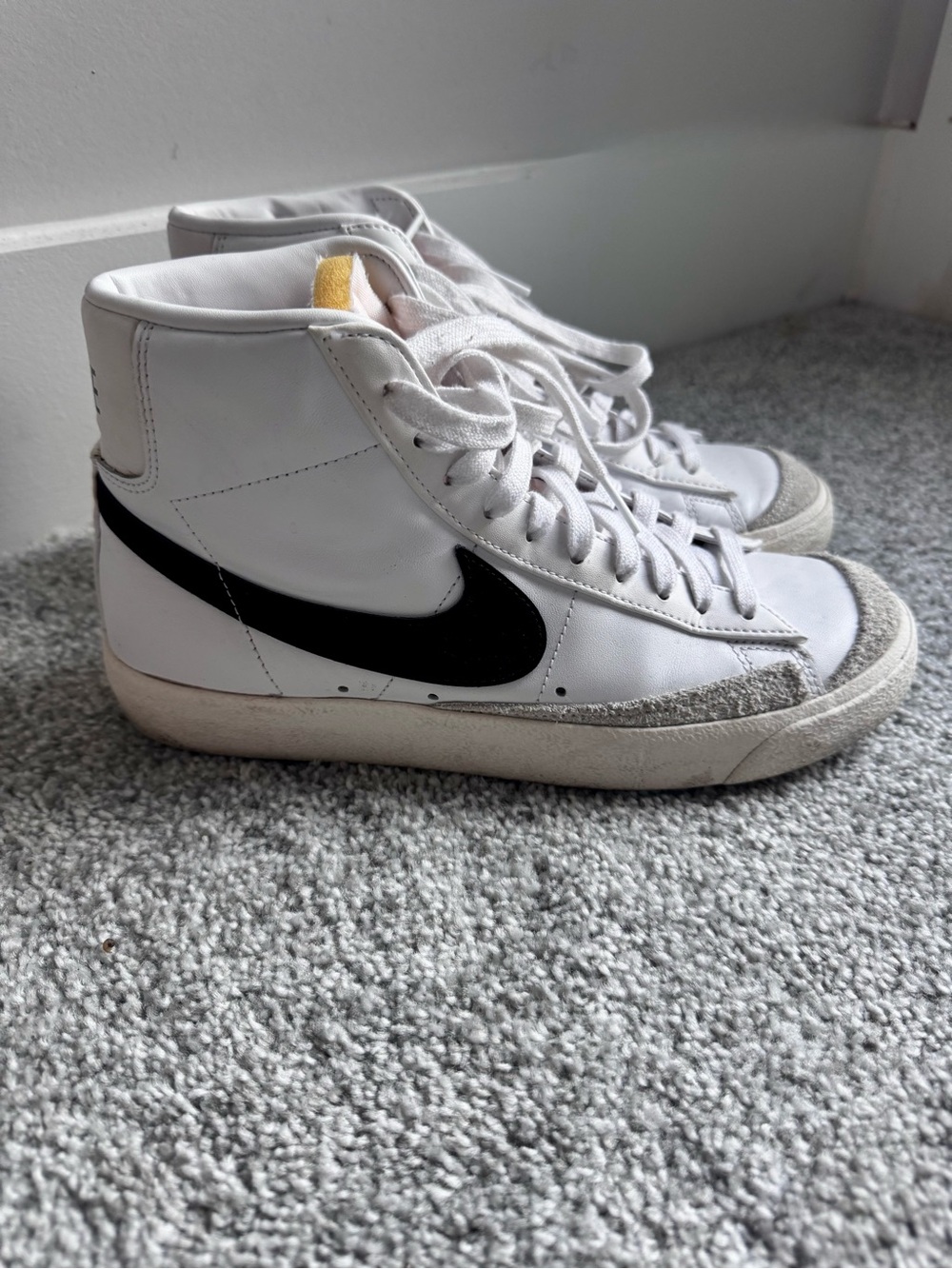 Nike Blazer Mid ‘77 Vintage White High-Top Women’s Sneaker